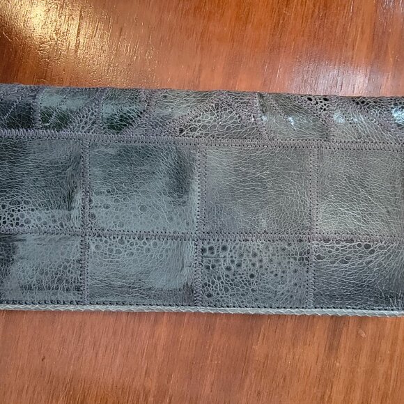 Cora Jacobs Collection Gray Leather Wallet - Picture 2 of 14